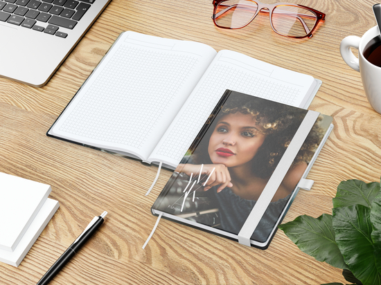 Notizbuch Match-Book White Bestseller, A5, Cover-Star, gloss-individuell, weiß